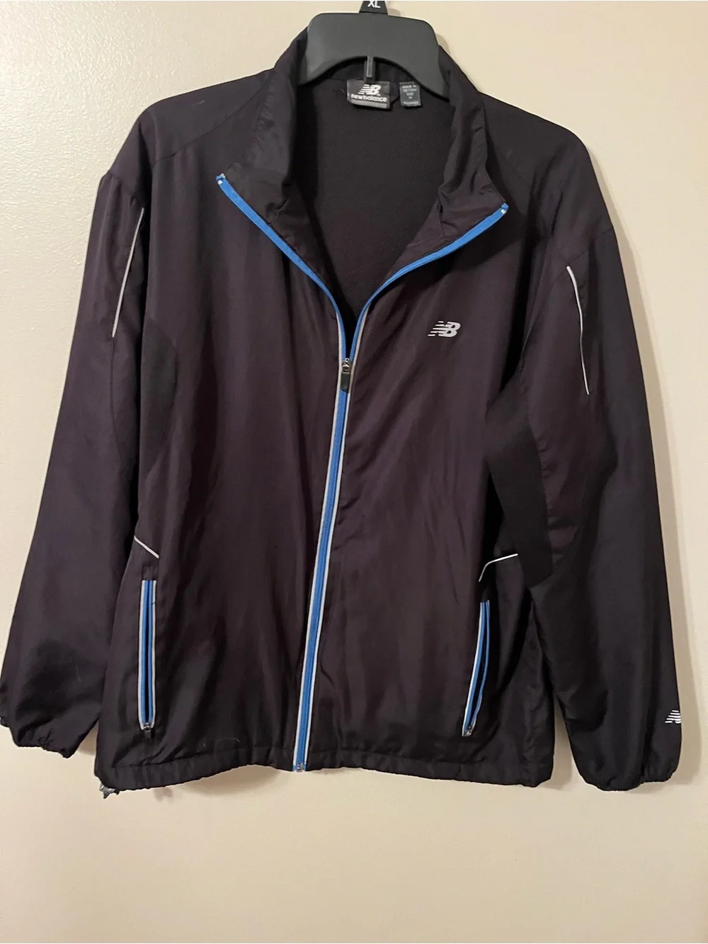 New Balance jacket - Picture 1 of 3